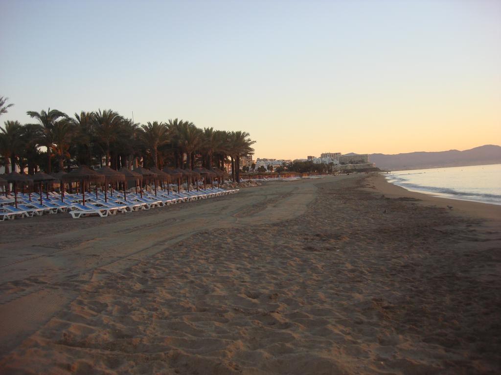 Apartamentos Sol Y Playa Torremolinos Exteriör bild